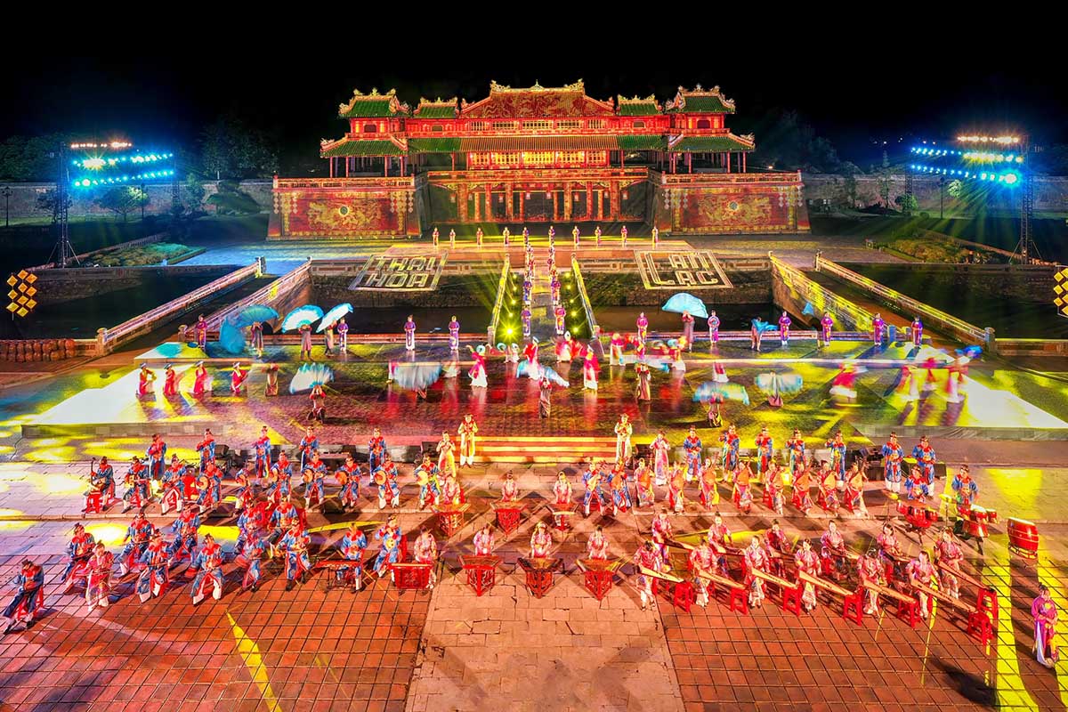 Hue festival performance at Imperial Citadel
